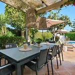 Buganvilla فيلة Sitio de Calahonda